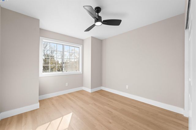 349 Oak Glen Dr, Oakley, CA 94561