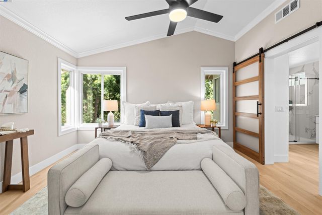 349 Oak Glen Dr, Oakley, CA 94561