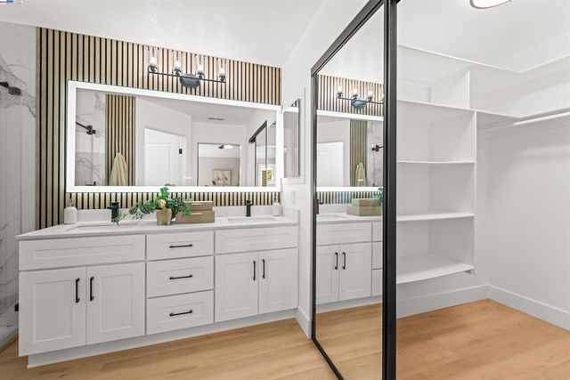 349 Oak Glen Dr, Oakley, CA 94561