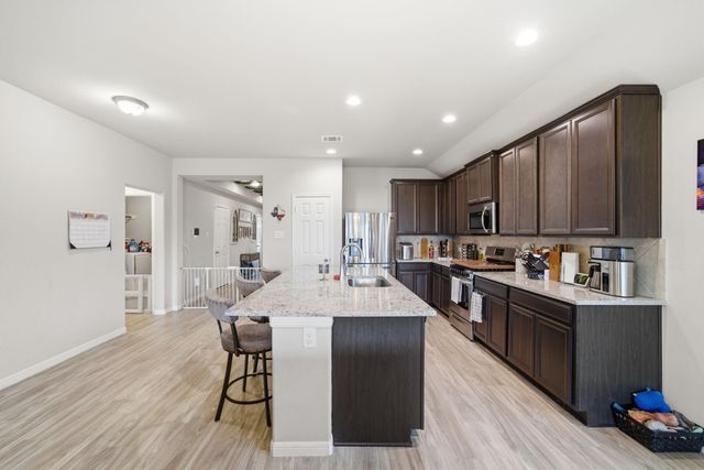 5322 New Iberia Lane, Dickinson, TX 77539