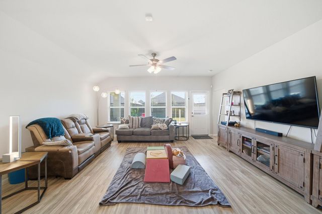 5322 New Iberia Lane, Dickinson, TX 77539