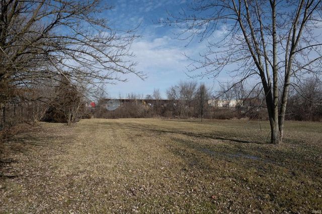 3878-3912 W Washington Center Road, Fort Wayne, IN 46818