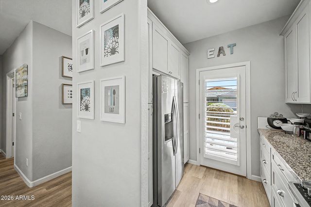 524 W HARWELL Road, Phoenix, AZ 85041