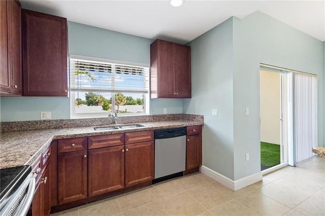 708 SE 15TH Street 3, Fort Lauderdale, FL 33316