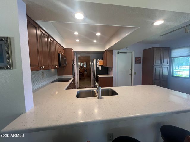 17652 N DEL WEBB Boulevard, Sun City, AZ 85373