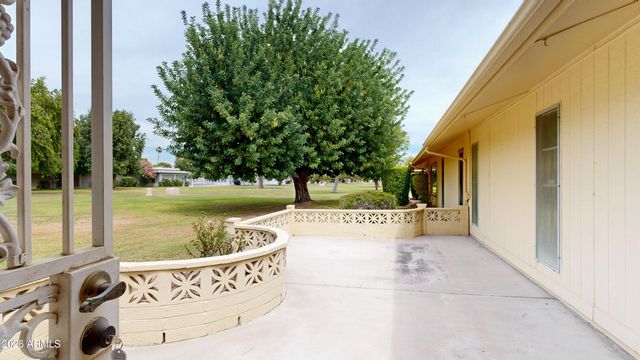 17652 N DEL WEBB Boulevard, Sun City, AZ 85373