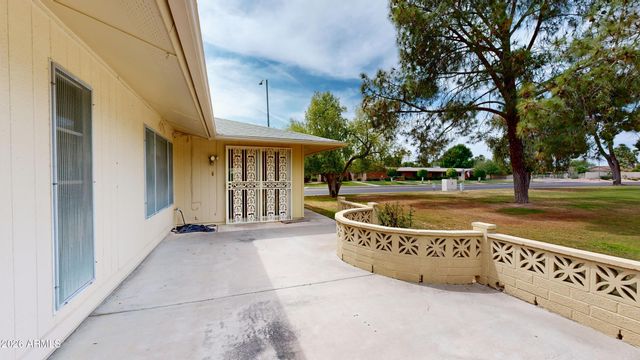17652 N DEL WEBB Boulevard, Sun City, AZ 85373