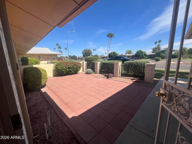 17652 N DEL WEBB Boulevard, Sun City, AZ 85373