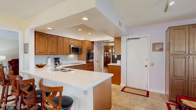 17652 N DEL WEBB Boulevard, Sun City, AZ 85373