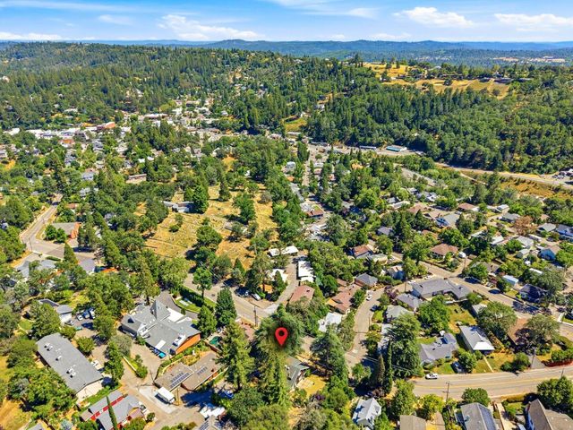 621 Bee St, Placerville, CA 95667