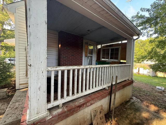 3112 GARDEN CITY BLVD, Roanoke, VA 24014