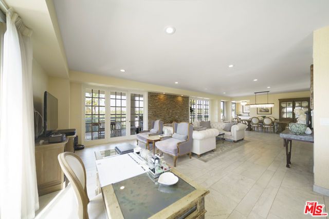 4460 Wilshire Boulevard 603, Los Angeles, CA 90010