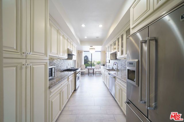 4460 Wilshire Boulevard 603, Los Angeles, CA 90010