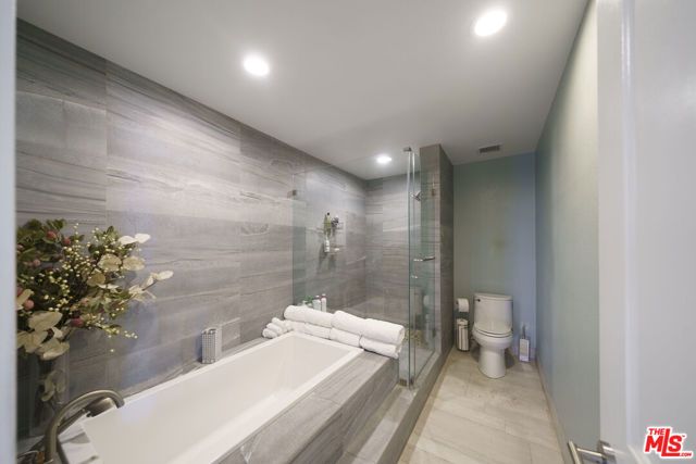 4460 Wilshire Boulevard 603, Los Angeles, CA 90010