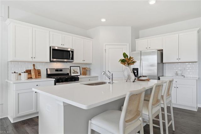 1314 Baptist RD, Yorktown, VA 23690
