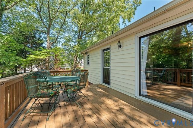 7106 Foxbernie Cir, Mechanicsville, VA 23111