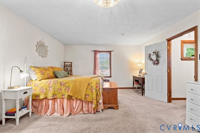 7106 Foxbernie Cir, Mechanicsville, VA 23111