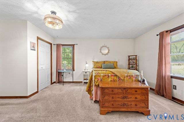 7106 Foxbernie Cir, Mechanicsville, VA 23111
