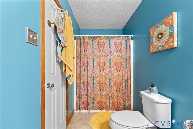 7106 Foxbernie Cir, Mechanicsville, VA 23111