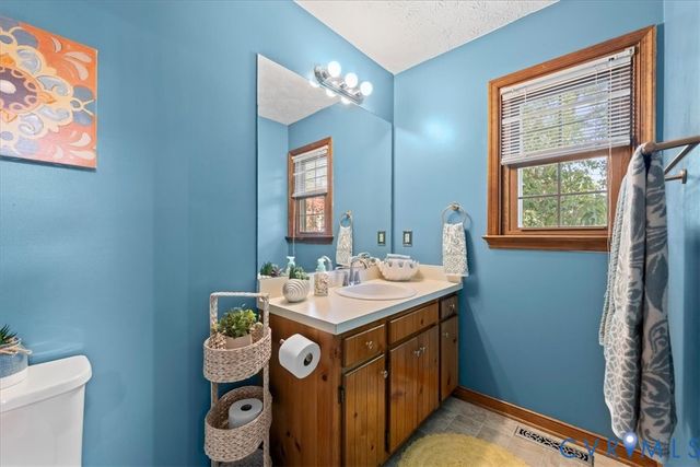 7106 Foxbernie Cir, Mechanicsville, VA 23111