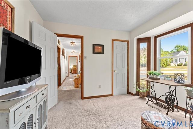 7106 Foxbernie Cir, Mechanicsville, VA 23111