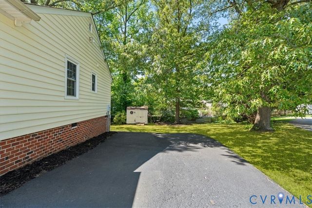 7106 Foxbernie Cir, Mechanicsville, VA 23111