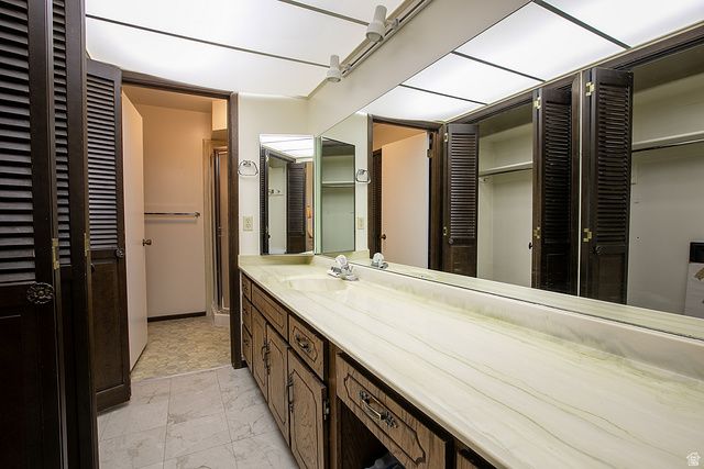 275 E PEACH LN, Bountiful, UT 84010