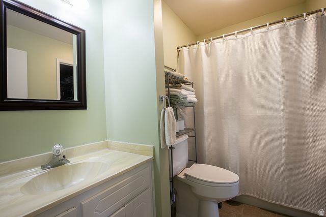 275 E PEACH LN, Bountiful, UT 84010