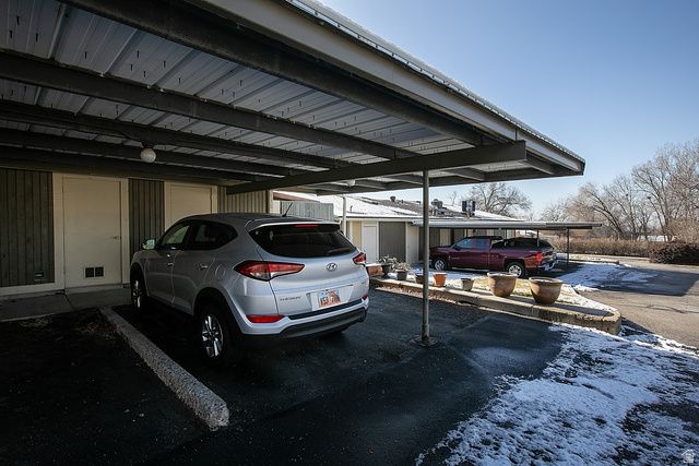 275 E PEACH LN, Bountiful, UT 84010