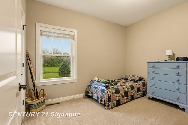 11056 Sarle Road, Freeland, MI 48623