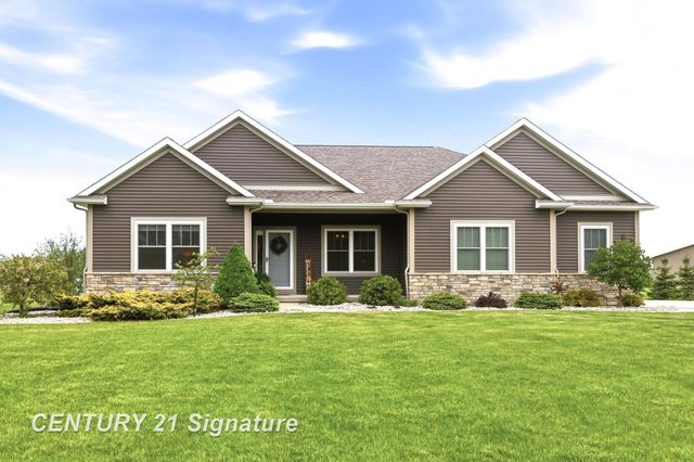 11056 Sarle Road, Freeland, MI 48623