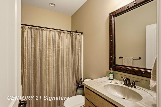 11056 Sarle Road, Freeland, MI 48623