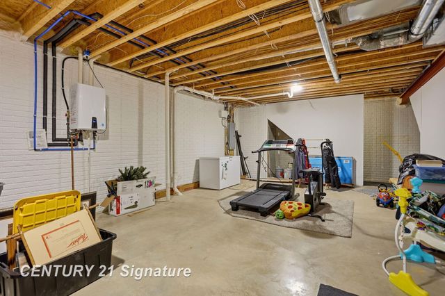 11056 Sarle Road, Freeland, MI 48623
