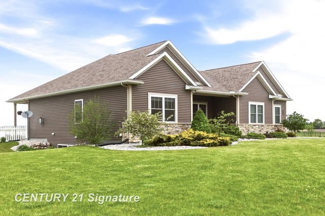 11056 Sarle Road, Freeland, MI 48623