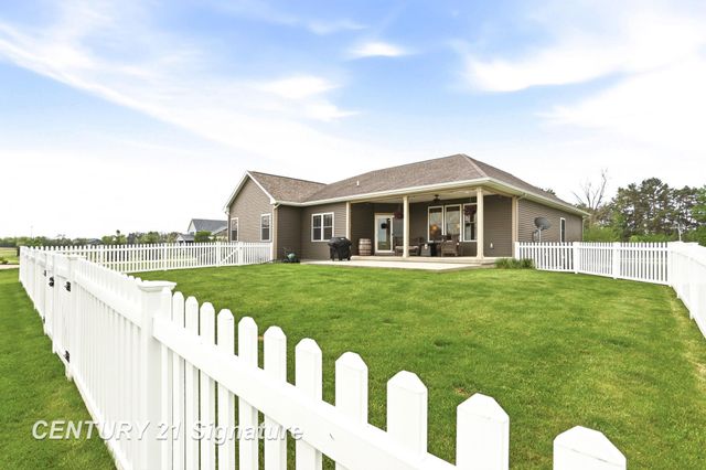 11056 Sarle Road, Freeland, MI 48623