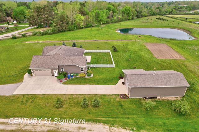 11056 Sarle Road, Freeland, MI 48623