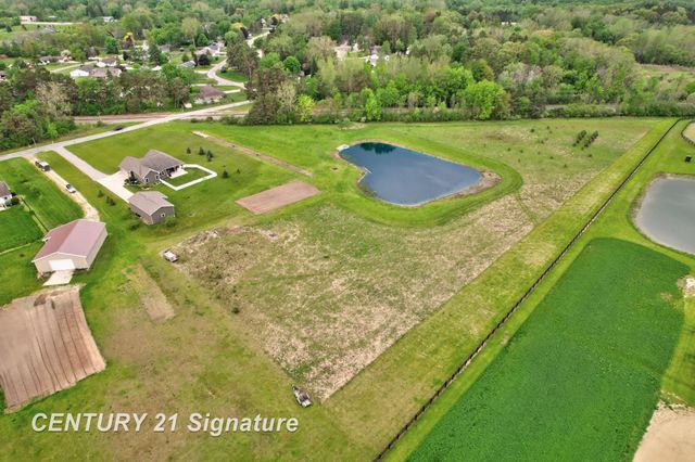 11056 Sarle Road, Freeland, MI 48623