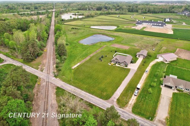 11056 Sarle Road, Freeland, MI 48623