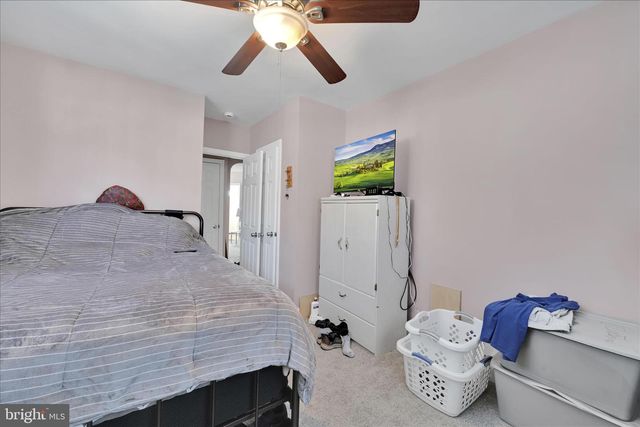 856 EATON RD, Drexel Hill, PA 19026