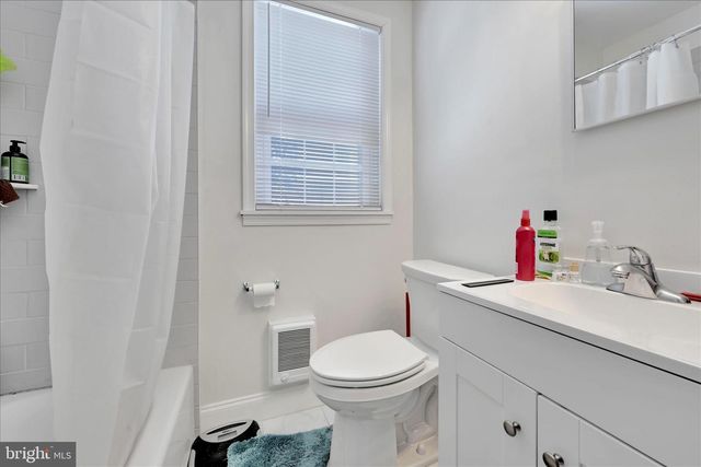 856 EATON RD, Drexel Hill, PA 19026