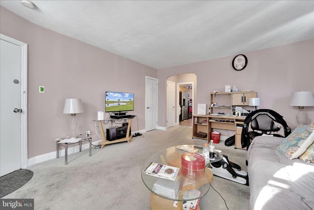 856 EATON RD, Drexel Hill, PA 19026