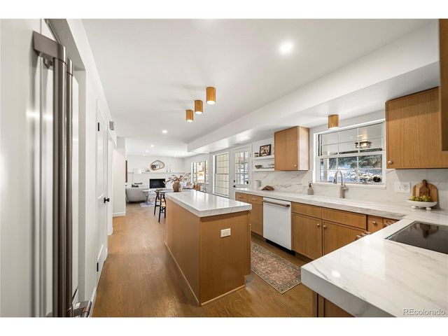 7154 S Newport Way, Centennial, CO 80112