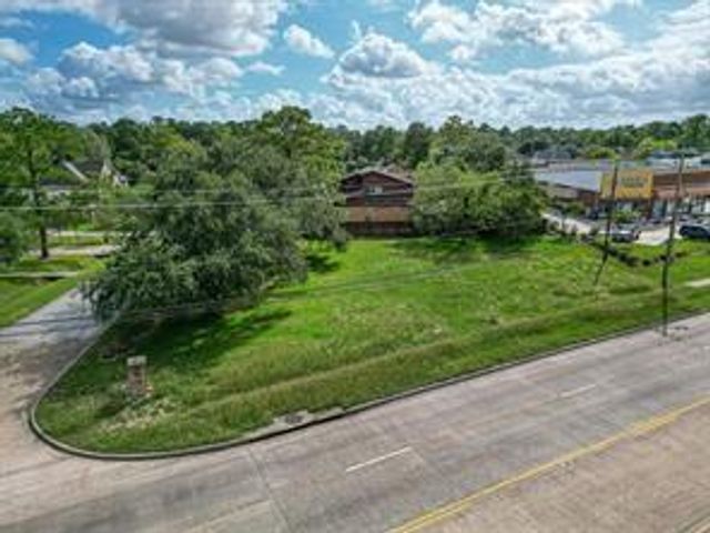 520 Fm 517 Road W, Dickinson, TX 77539
