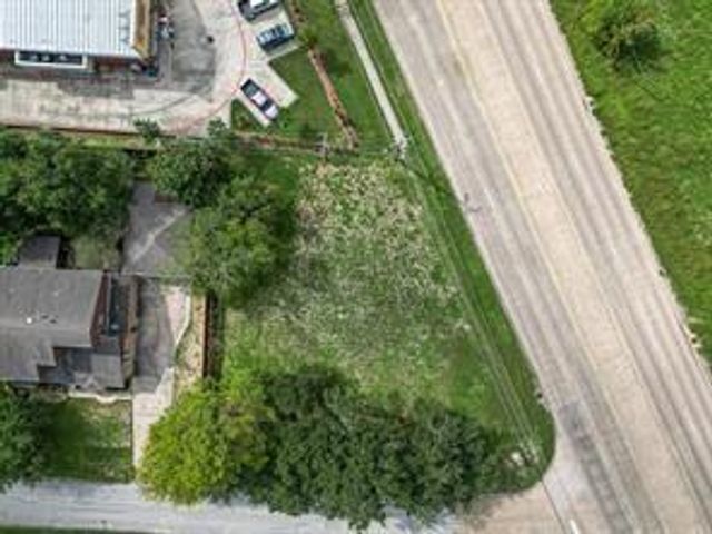 520 Fm 517 Road W, Dickinson, TX 77539