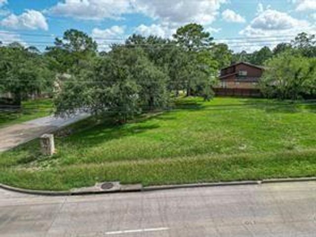 520 Fm 517 Road W, Dickinson, TX 77539