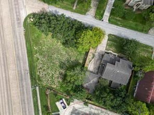 520 Fm 517 Road W, Dickinson, TX 77539