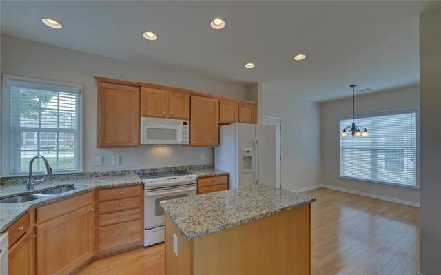 6218 Azalea Way, Hoschton, GA 30548