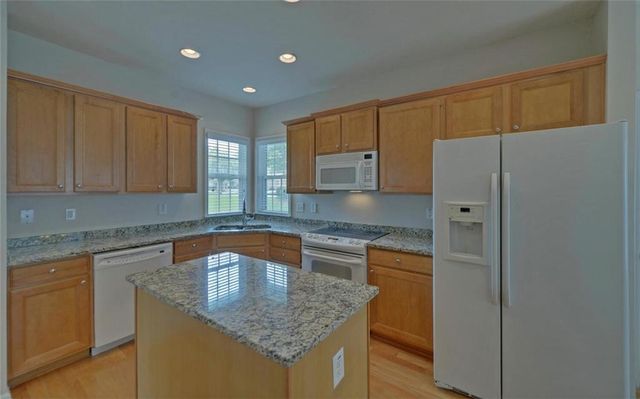 6218 Azalea Way, Hoschton, GA 30548