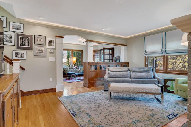 2707 Main STREET, La Crosse, WI 54601