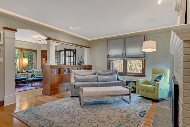 2707 Main STREET, La Crosse, WI 54601